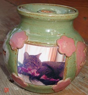 photo cat pet urn with flower holders