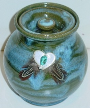 decorated pet urn attachments feather, heart w/bead