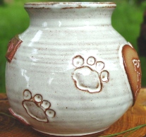 Memorial cremation urn